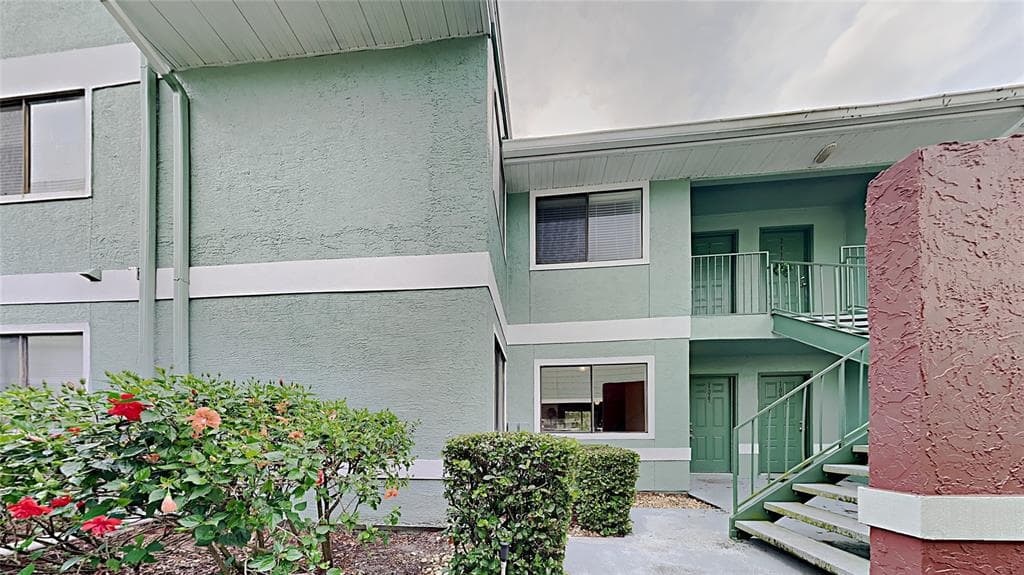 544 OLYMPIC VILLAGE UNIT 104 ALTAMONTE SPRINGS, FL 32714