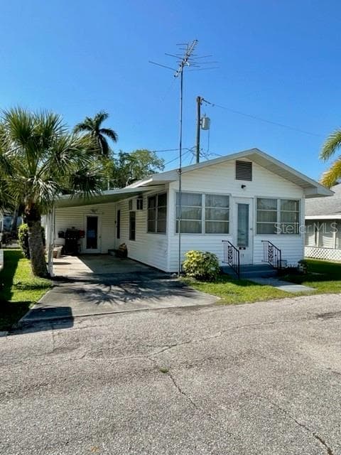 13 OAK STREET BRADENTON, FL 34208