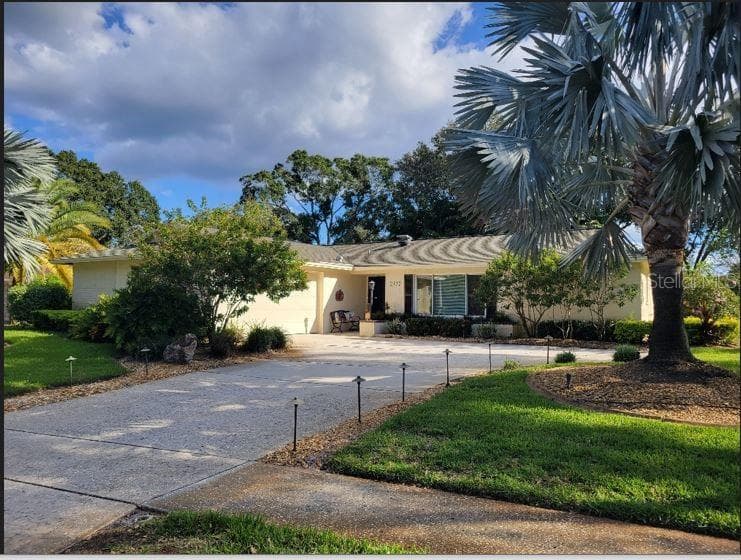2777 HAVERHILL DRIVE CLEARWATER, FL 33761
