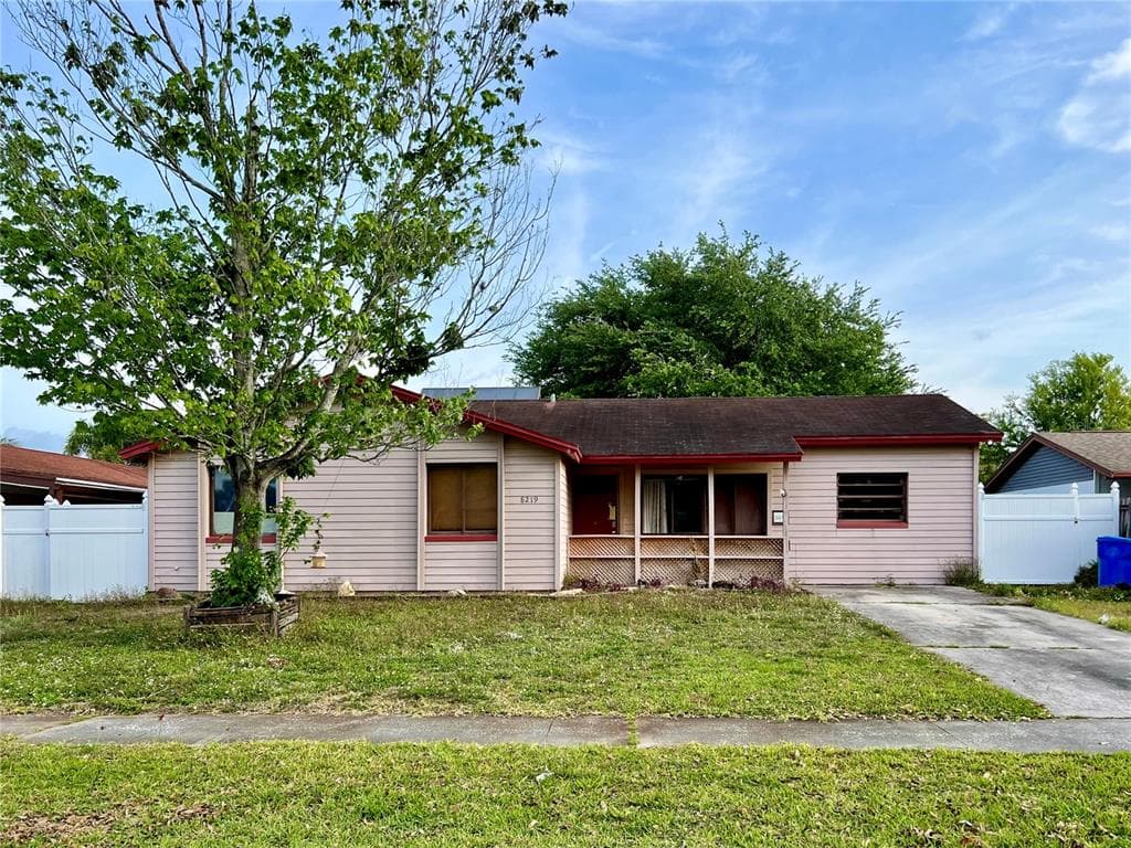 8219 DONALDSON DRIVE