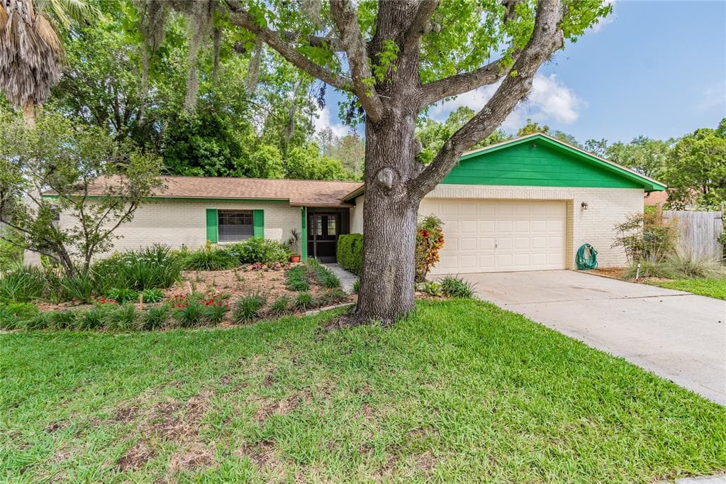 16508 SILVERHILL DRIVE TAMPA, FL 33624