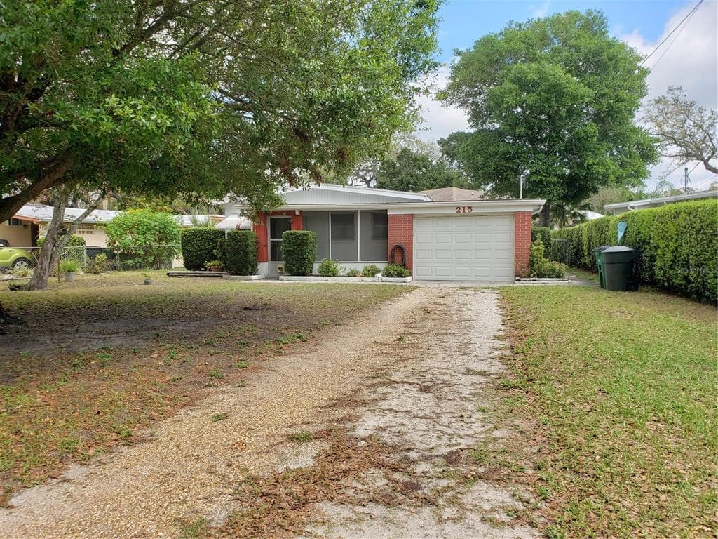 215 WASHINGTON DRIVE SAFETY HARBOR, FL 34695