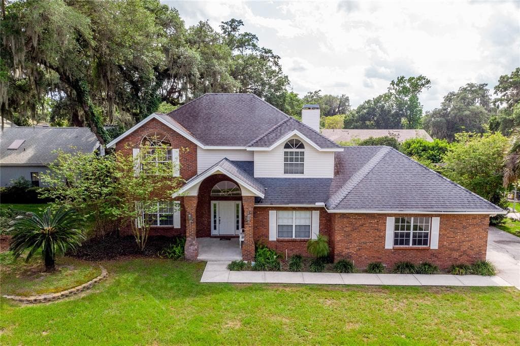 418 PENINSULAR DRIVE LAKELAND, FL 33813