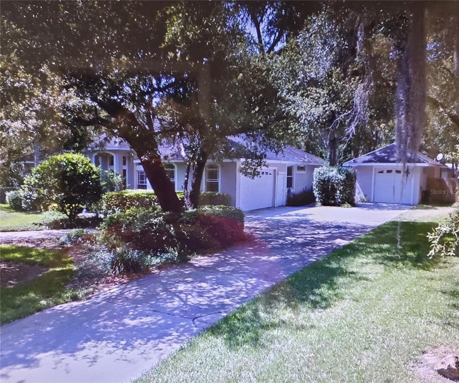 2814 RIDGE HOLLOW LANE LUTZ, FL 33559