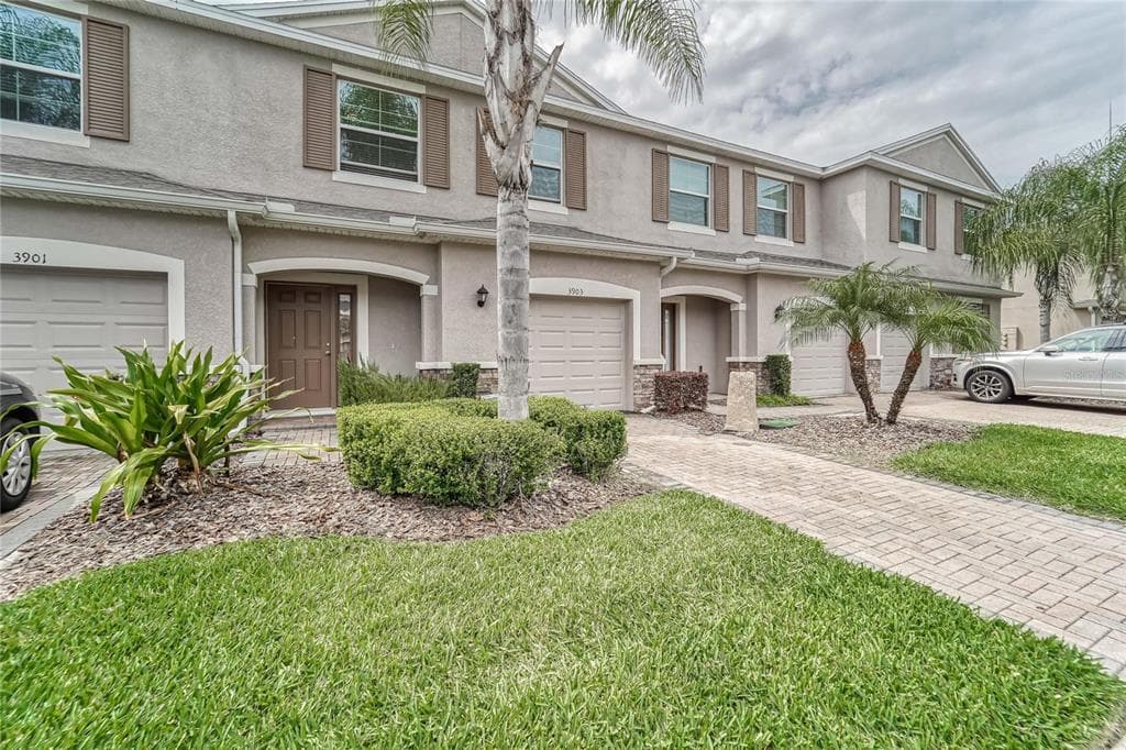 3903 SILVERLAKE WAY WESLEY CHAPEL, FL 33544