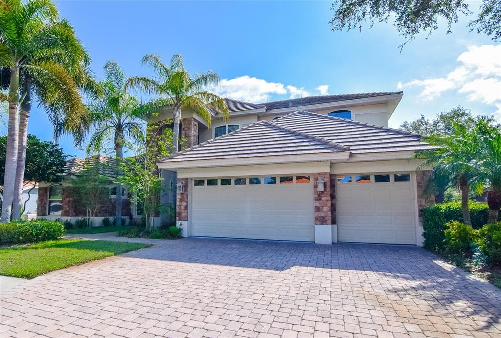 10210 THURSTON GROVES BOULEVARD SEMINOLE, FL 33778