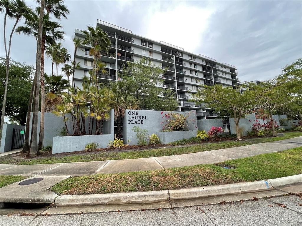 201 W LAUREL STREET UNIT 201