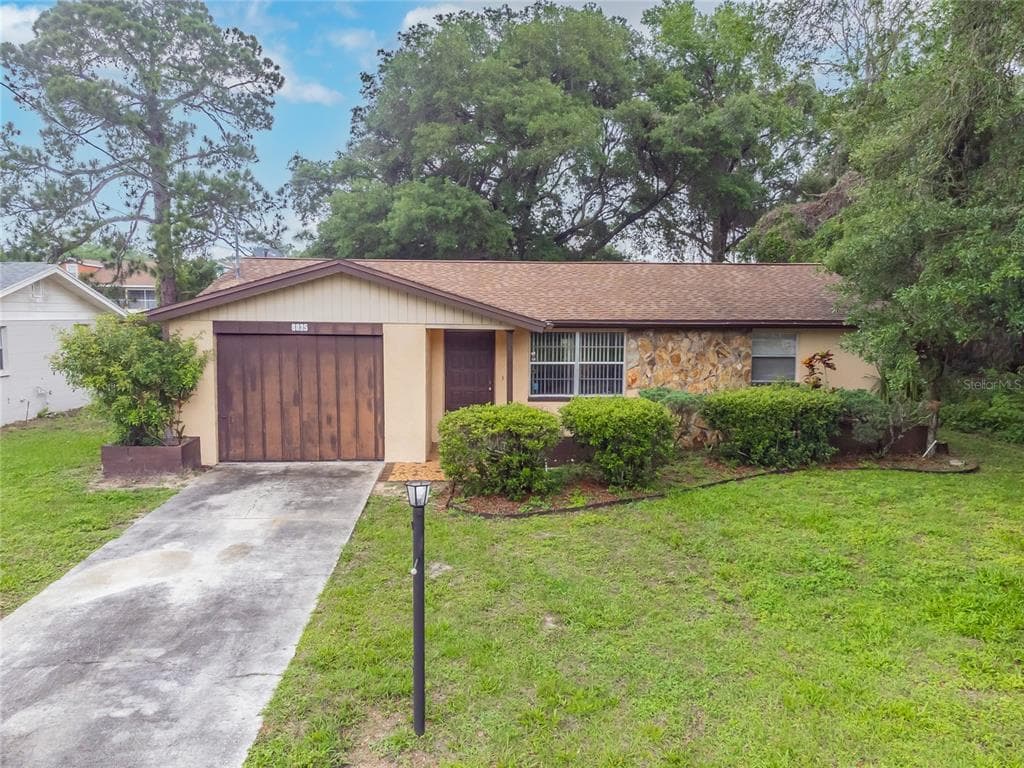 8035 GULF WAY HUDSON, FL 34667