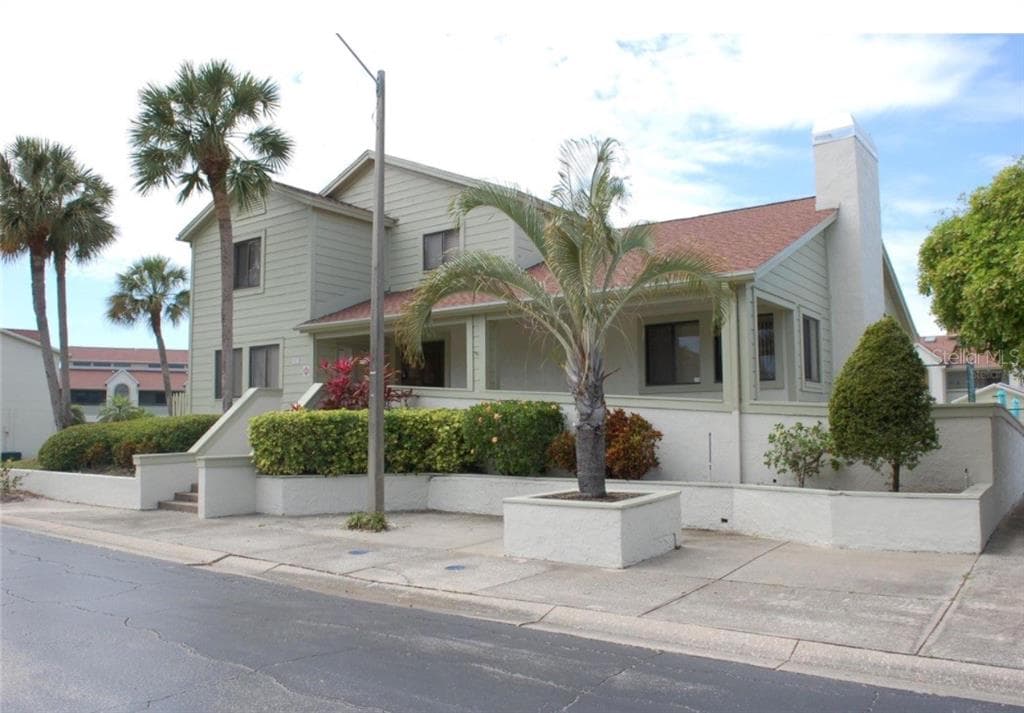 633 DRAKE LANE N DUNEDIN, FL 34698