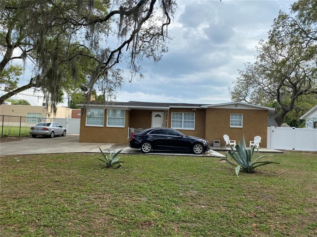 712 W BOUGAINVILLEA AVENUE TAMPA, FL 33612