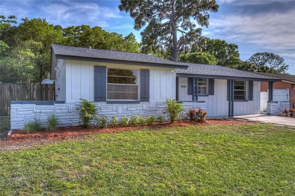 9007 TREE VALLEY CIRCLE TAMPA, FL 33615