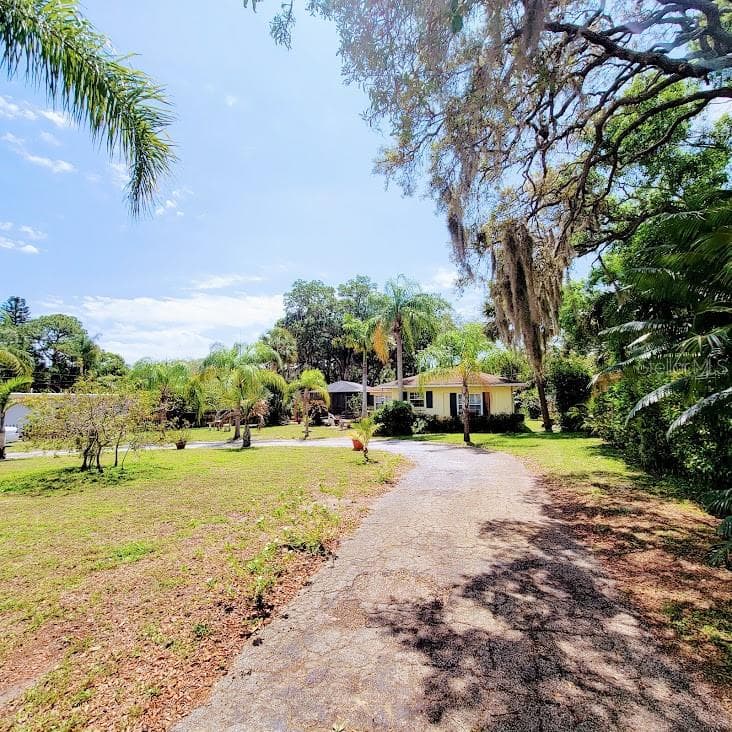 11040 54TH AVENUE N ST PETERSBURG, FL 33708