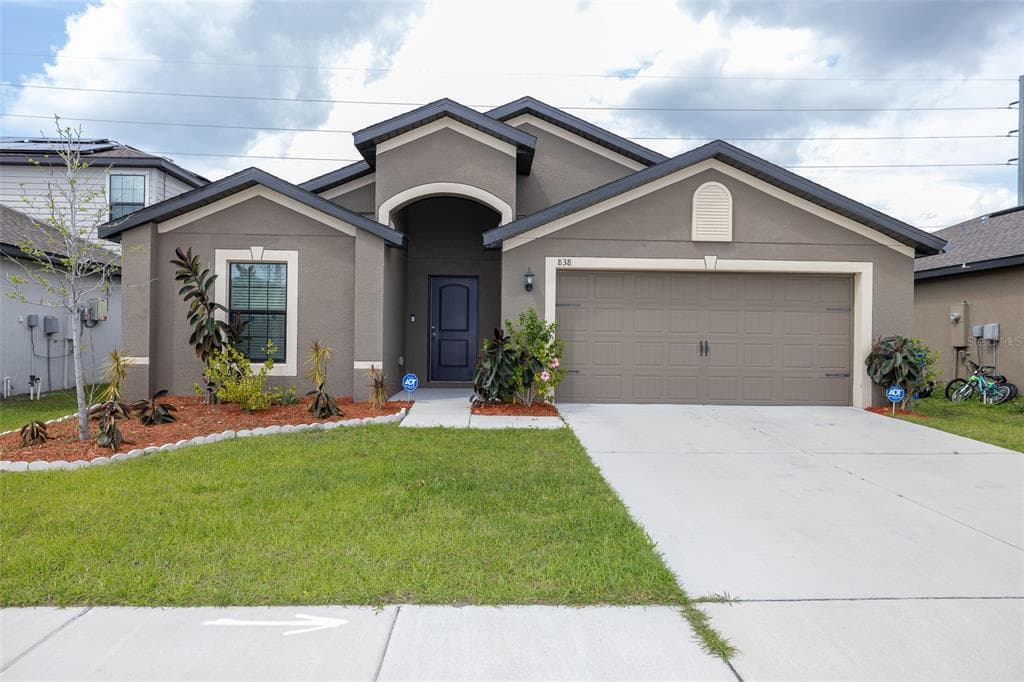838 CHATHAM WALK DRIVE