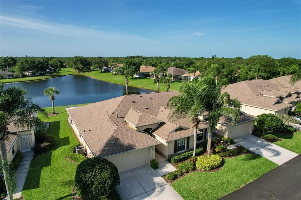 1937 ACADIA GREENS DRIVE UNIT 29 SUN CITY CENTER, FL 33573