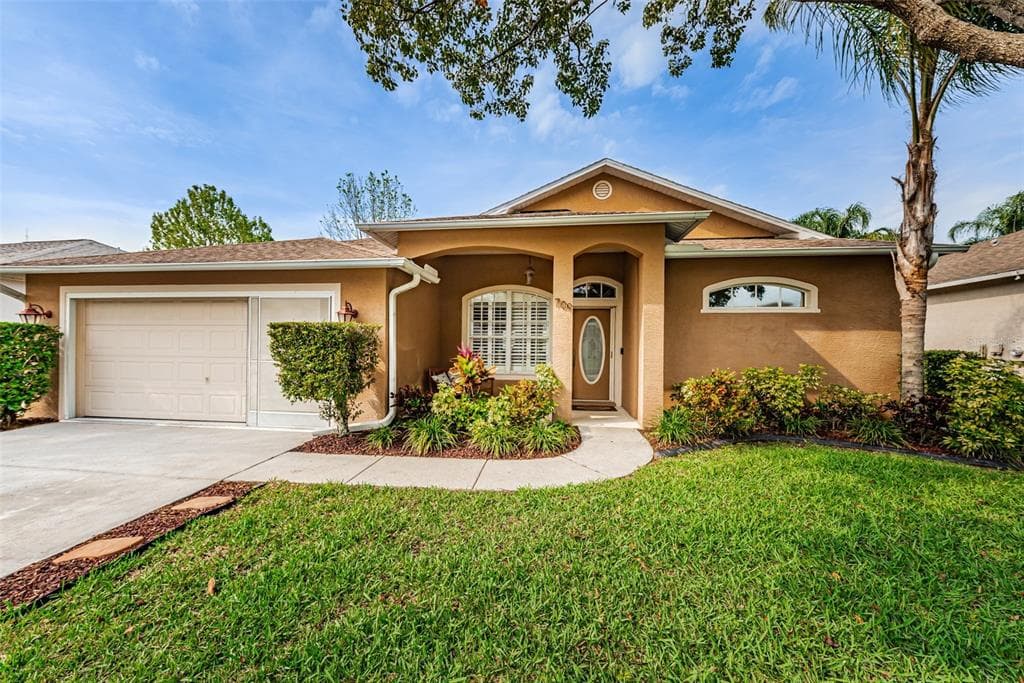 709 SANDY HILLS AVENUE TARPON SPRINGS, FL 34689
