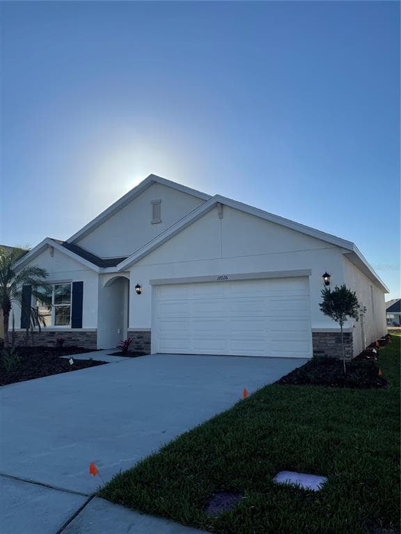 17226 RESERVA DRIVE BRADENTON, FL 34211