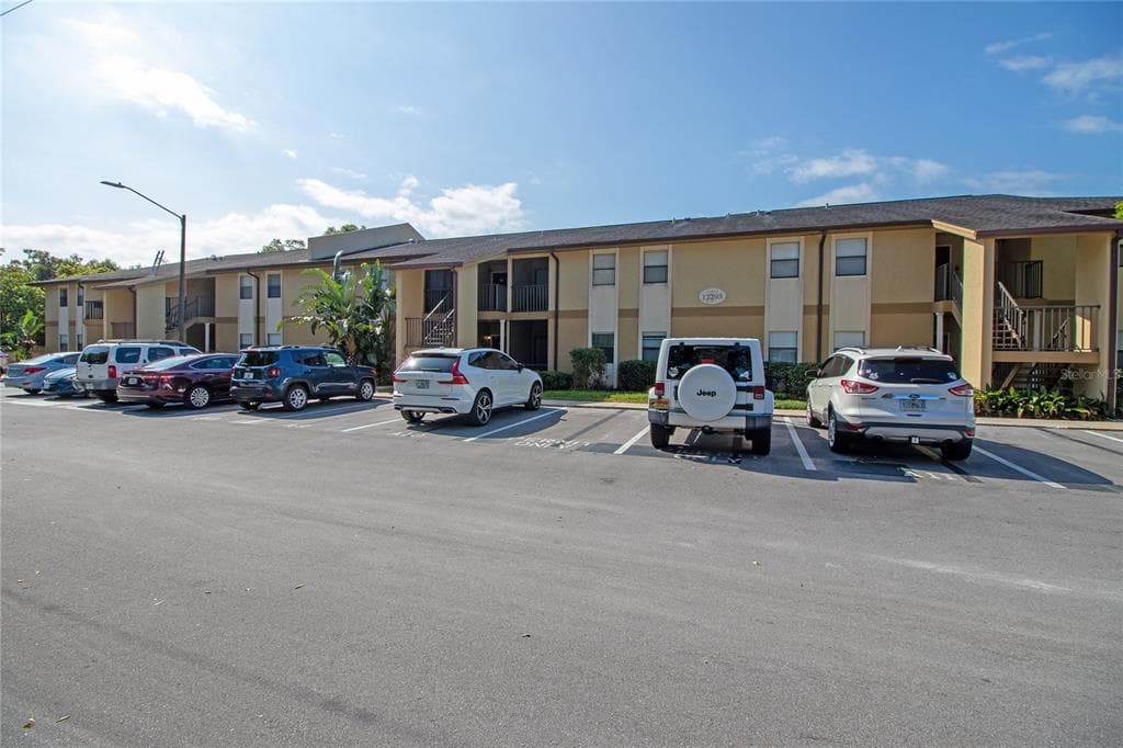 12293 SAILWINDS DRIVE UNIT 105 LARGO, FL 33773