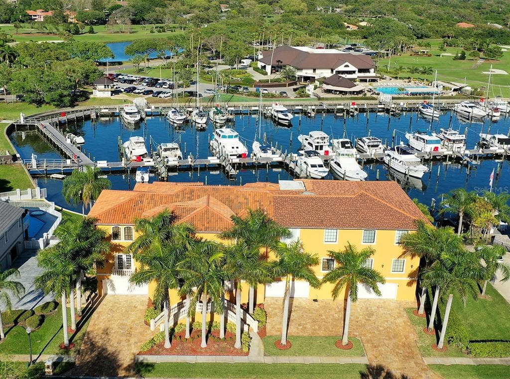 6129 PASADENA POINT BOULEVARD GULFPORT, FL 33707