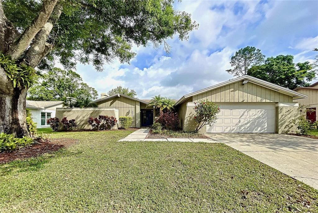 4011 ARROYO LANE