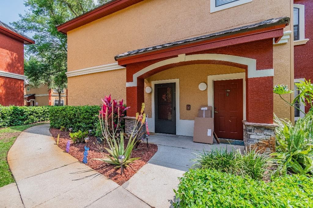 2188 CHIANTI PLACE UNIT 1014 PALM HARBOR, FL 34683