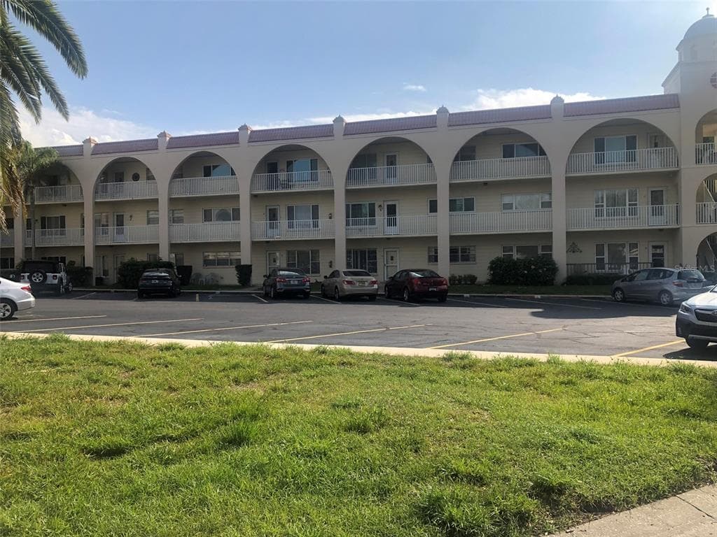 2259 COSTA RICAN DRIVE UNIT 19 CLEARWATER, FL 33763