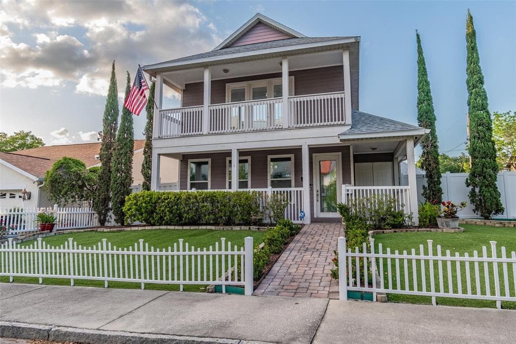 301 W ROSS AVENUE TAMPA, FL 33602