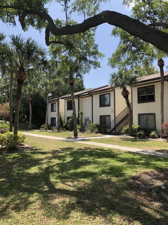 314 MOORINGS COVE DRIVE UNIT C TARPON SPRINGS, FL 34689