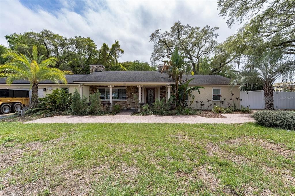 613 OVERLAND DRIVE