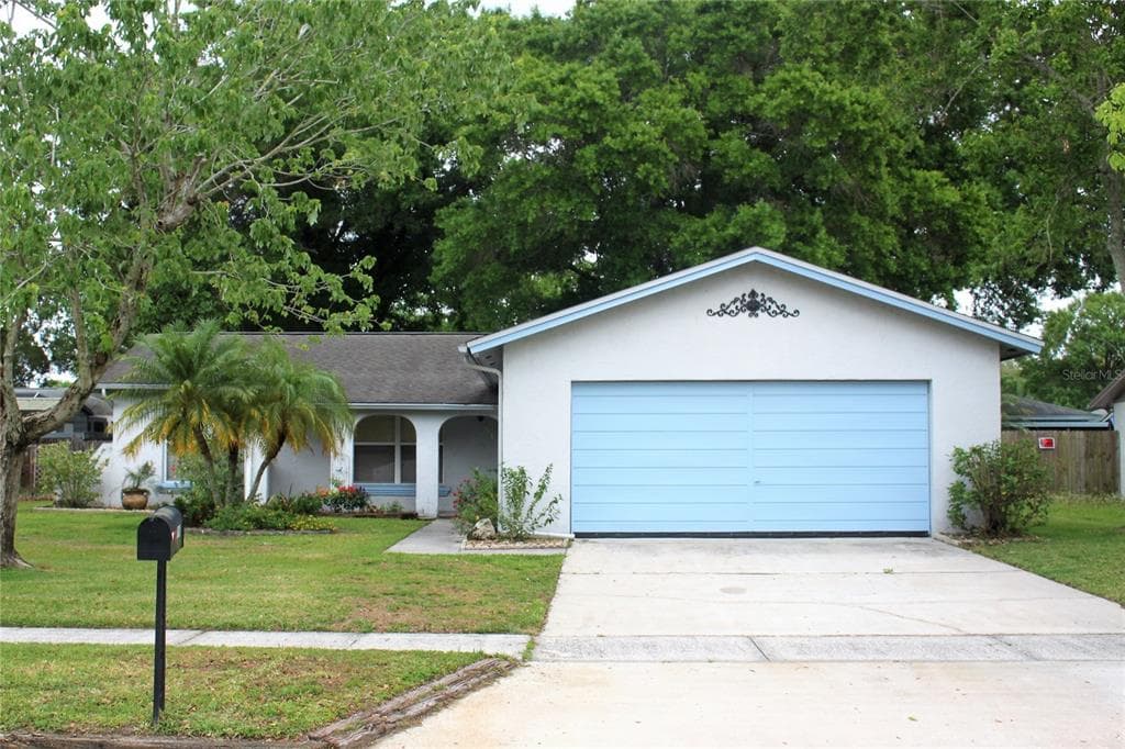 915 WINCHESTER COURT BRANDON, FL 33510