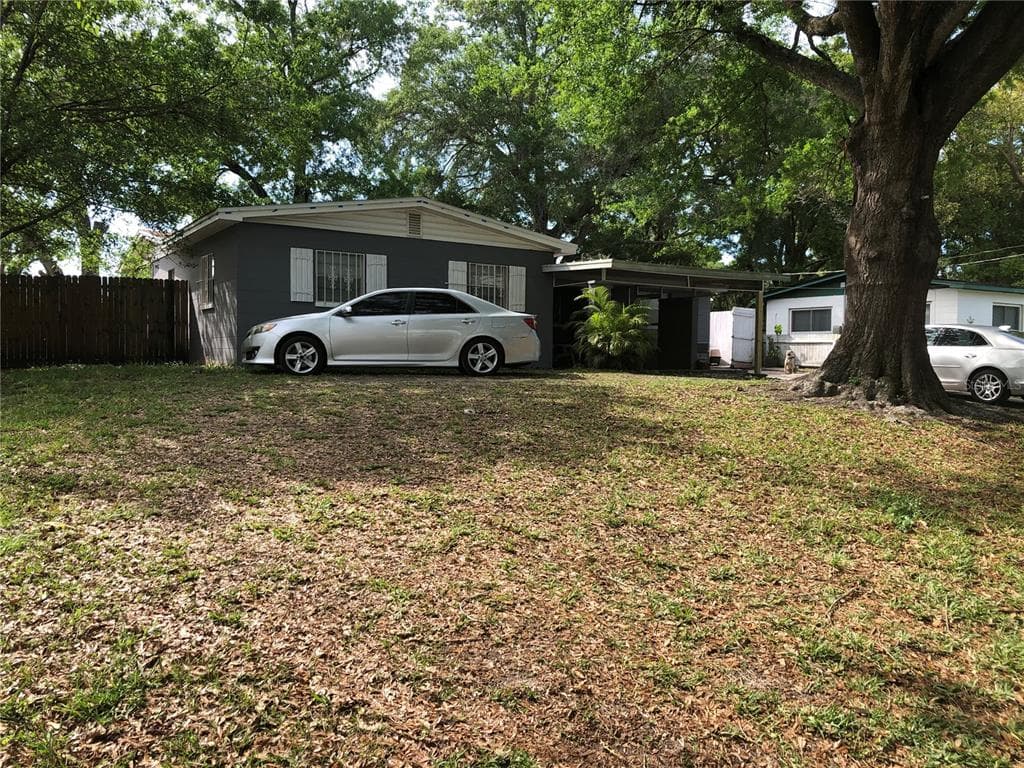 7402 N HOWARD AVENUE TAMPA, FL 33604