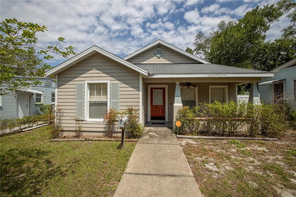 225 18TH AVENUE S ST PETERSBURG, FL 33705