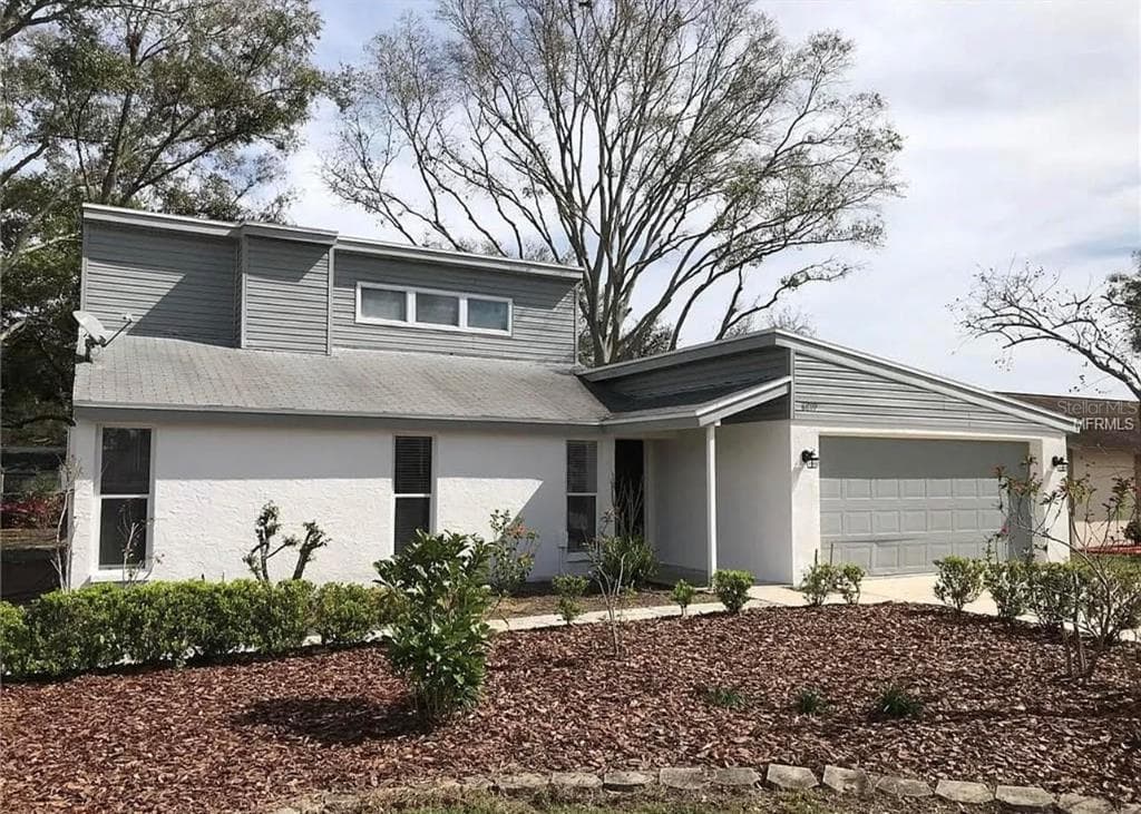 6819 EDEN LANE TAMPA, FL 33634