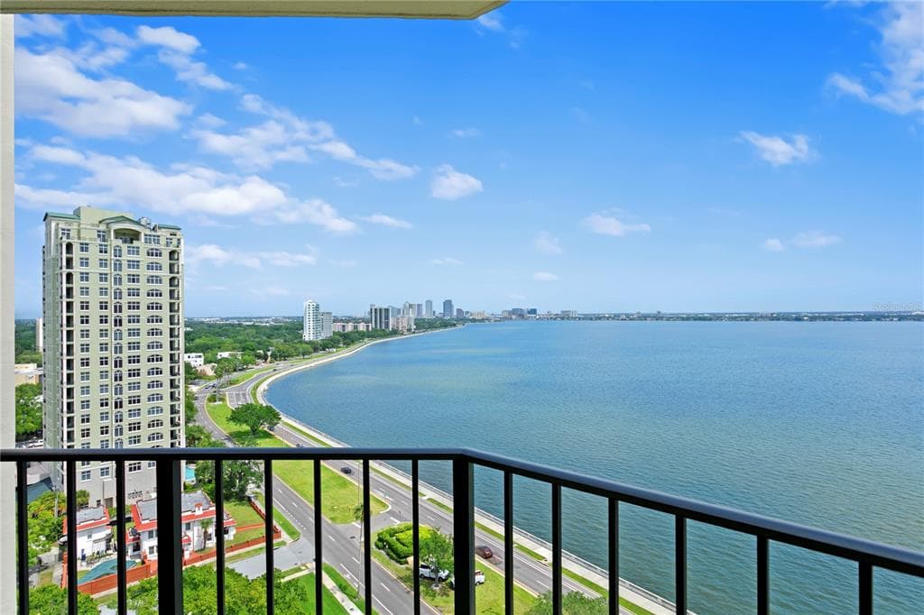 3301 BAYSHORE BOULEVARD UNIT 1904D TAMPA, FL 33629