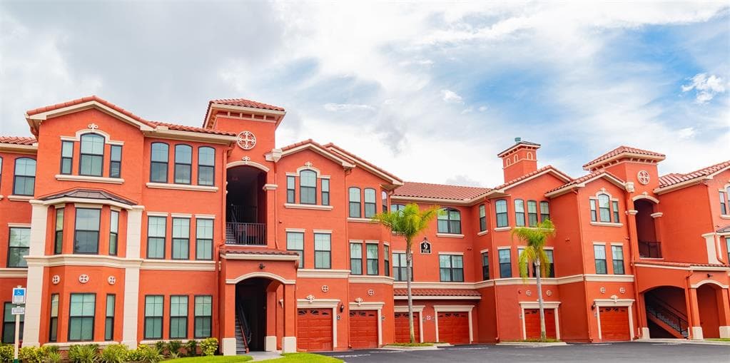 2731 VIA CAPRI UNIT 932 CLEARWATER, FL 33764