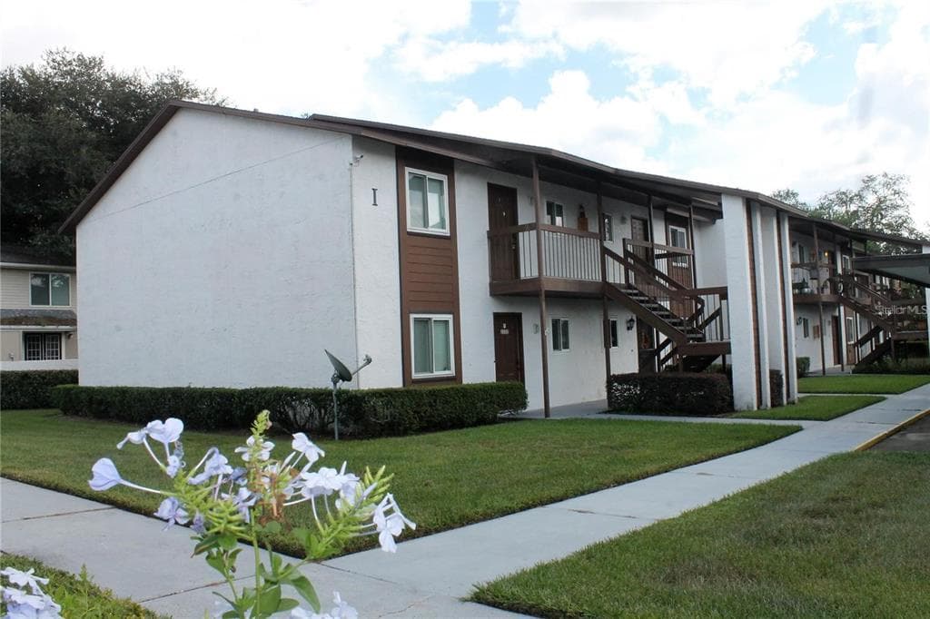 39132 COUNTY ROAD 54 UNIT 2224 ZEPHYRHILLS, FL 33542