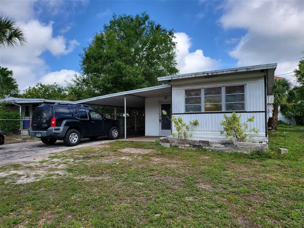 6015 82ND AVENUE N PINELLAS PARK, FL 33781