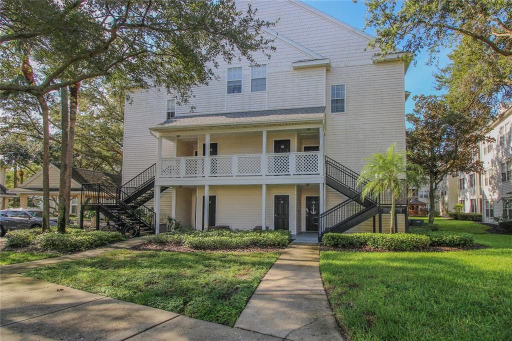 3270 HAVILAND COURT UNIT 304 PALM HARBOR, FL 34684