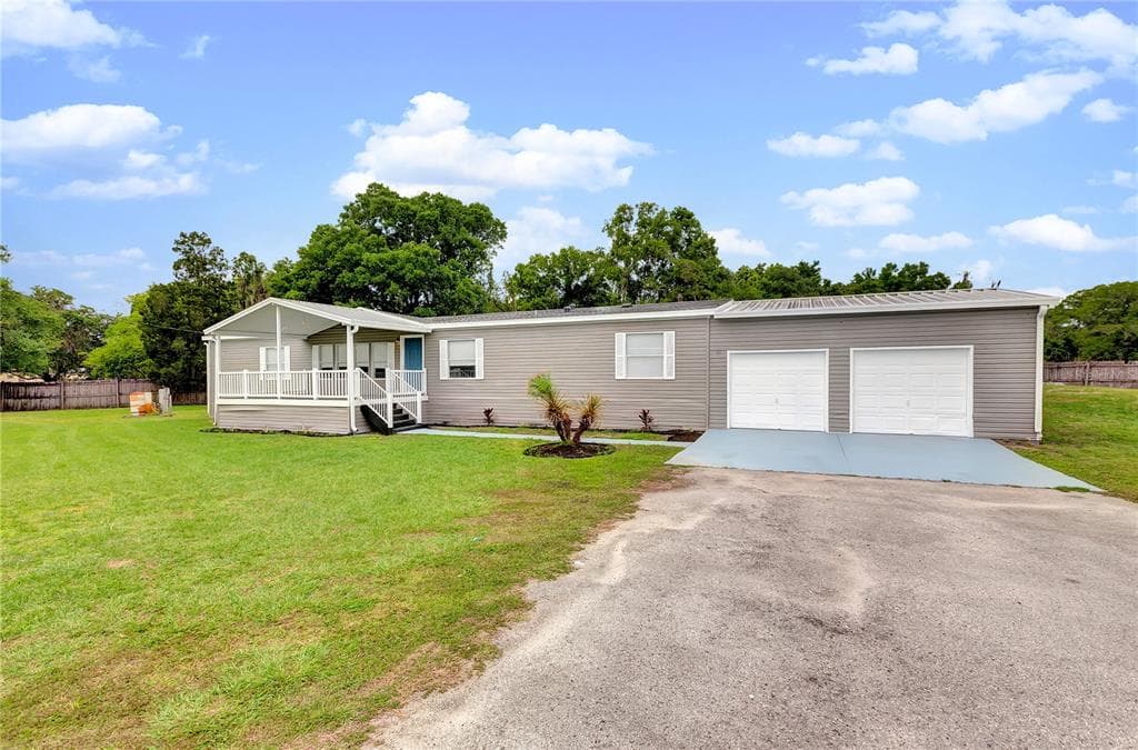 8064 BULL LANE PLANT CITY, FL 33565