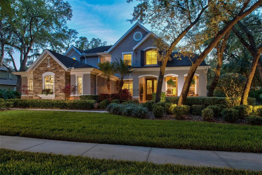 5811 DUNLINWOOD LANE LITHIA, FL 33547