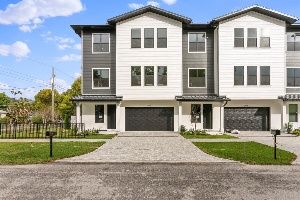 2911 W PLATT STREET TAMPA, FL 33609