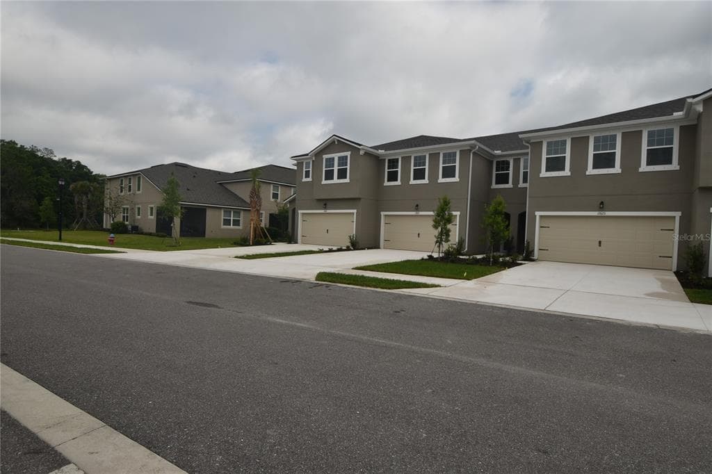 17623 LEDGER LINE LANE LUTZ, FL 33558