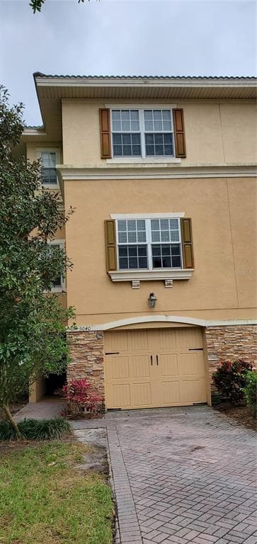 5040 HERRING COURT