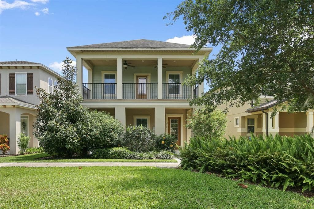 5918 VILLAGE CENTER DRIVE LITHIA, FL 33547