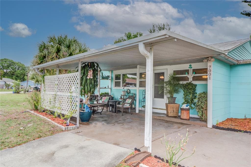7001 13TH STREET N ST PETERSBURG, FL 33702