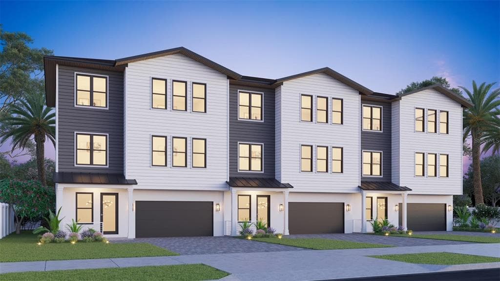 2915 W PLATT STREET TAMPA, FL 33609