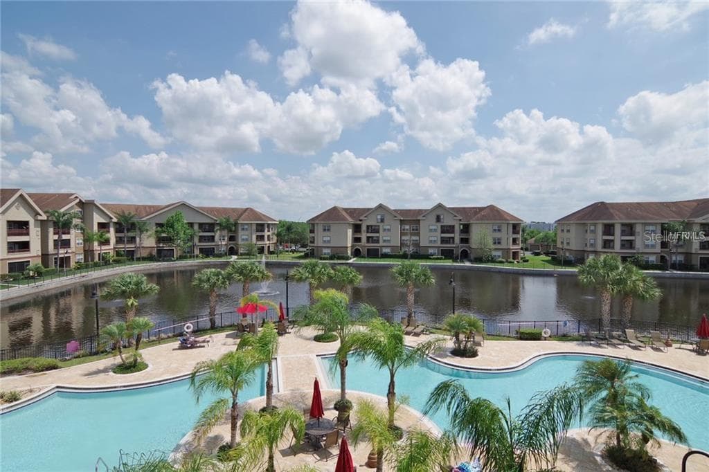 1600 VILLA CAPRI CIRCLE UNIT 115