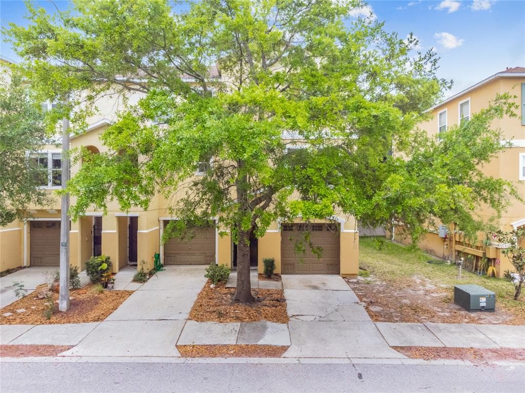610 WHEATON TRENT PLACE TAMPA, FL 33619