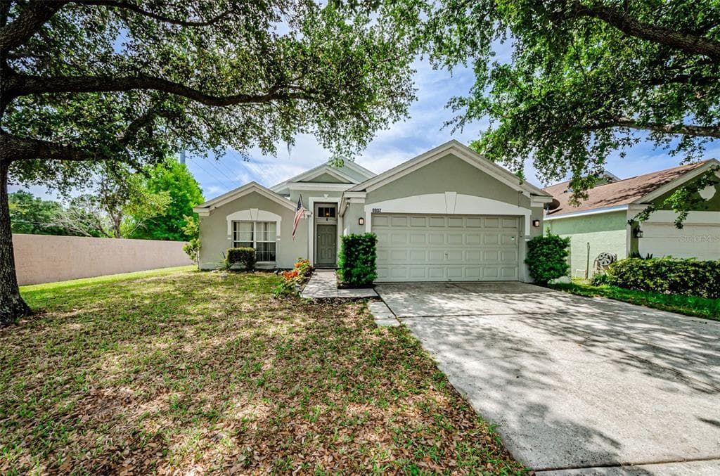 8802 SHELDON CHASE DRIVE TAMPA, FL 33635