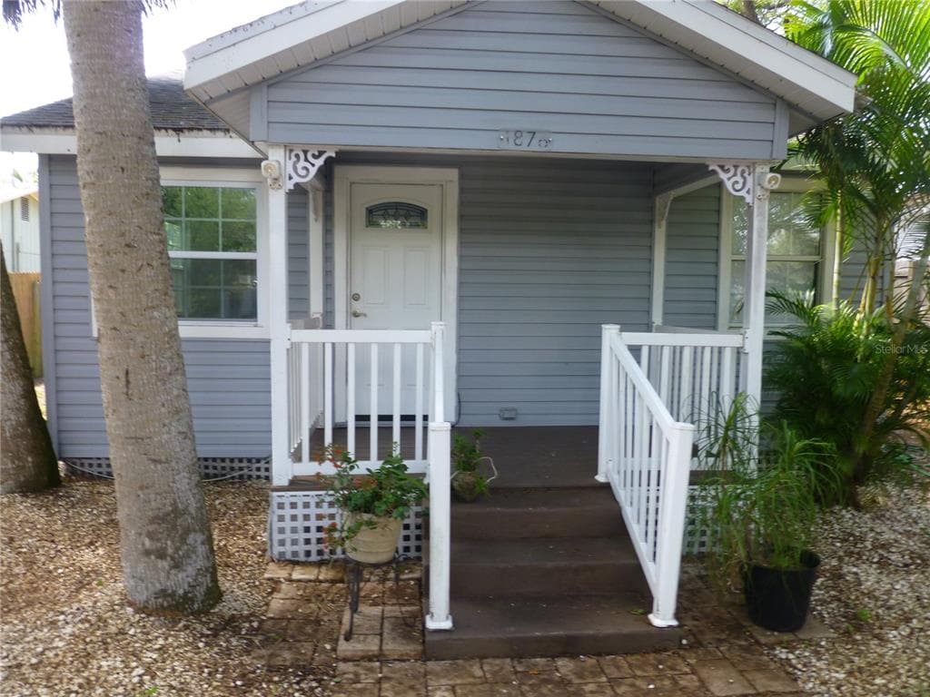 1876 SYLVAN DRIVE CLEARWATER, FL 33755