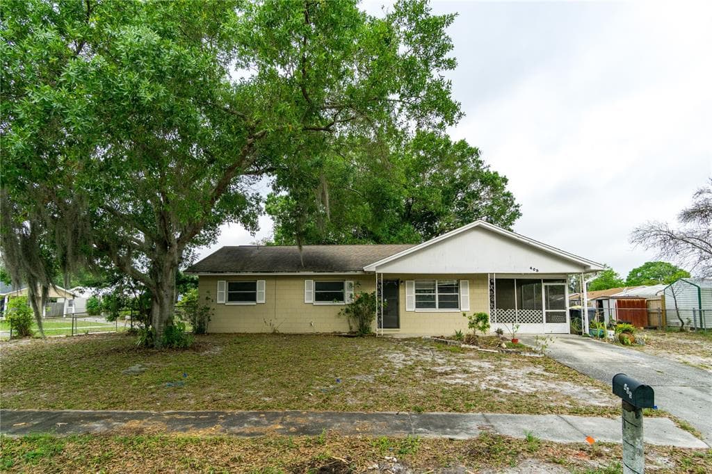405 MAGGIE CIRCLE WINTER HAVEN, FL 33880